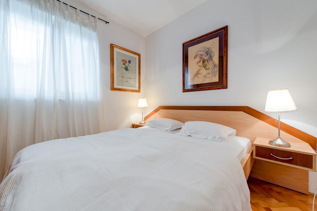 Apartments Apartmani Pintar Міміце Екстер'єр фото