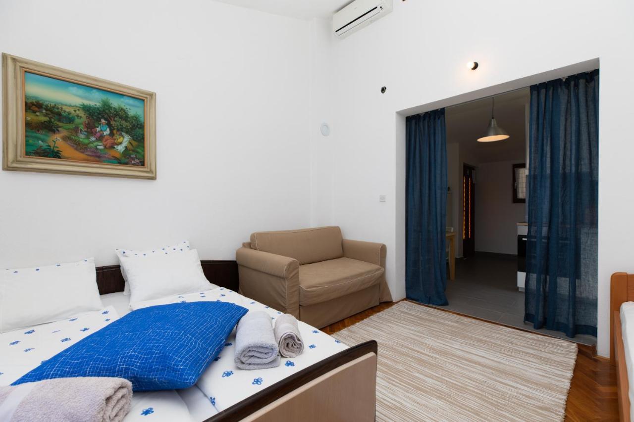Apartments Apartmani Pintar Міміце Екстер'єр фото